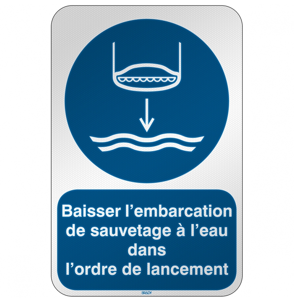 Znak bezpieczeństwa ISO – Opuścić na wodę łódź ratunkową zgodnie z procedurą …, M/M039/FR675/RFL-390X590-1