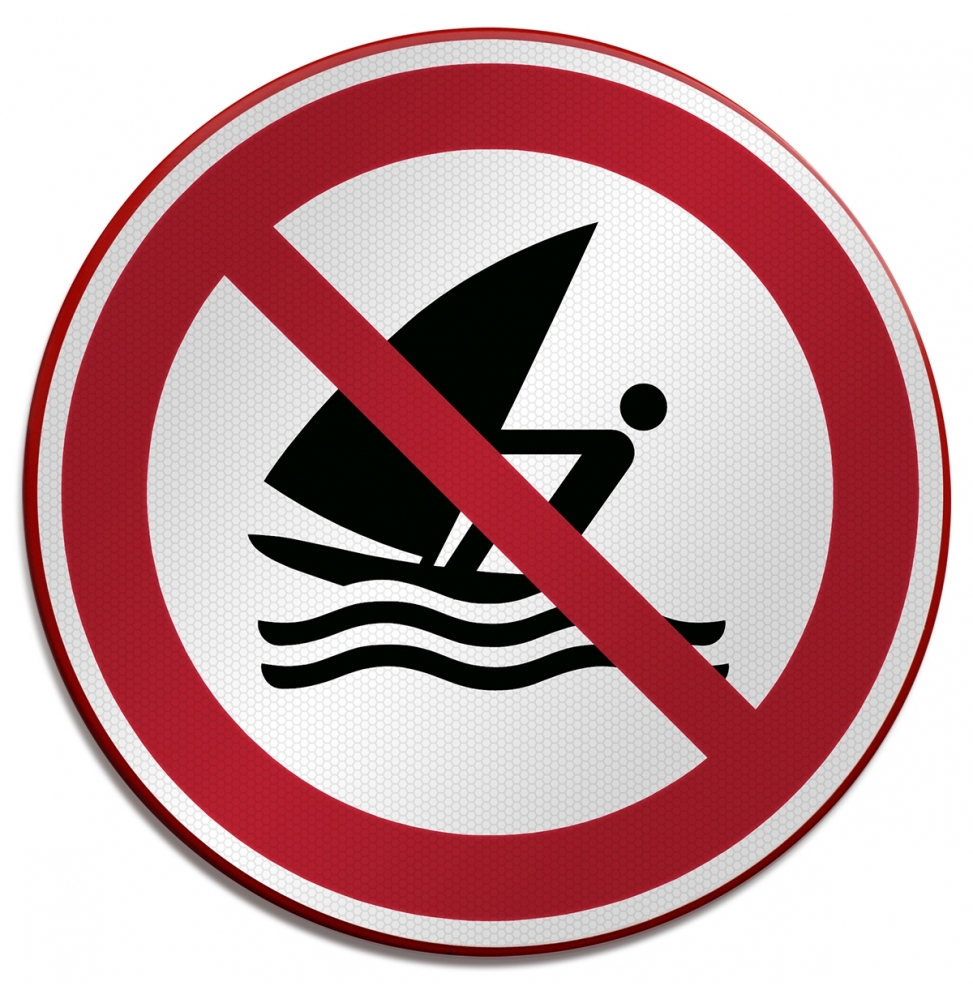 Znak bezpieczeństwa ISO – Zakaz uprawiania windsurfingu, P/P054/FR690/RFLBD-400X600-1
