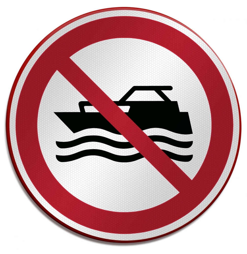 Znak bezpieczeństwa ISO – Zakaz używania łodziz napędem silnikowym, P/P056/FR692/RFLBD-400X600-1
