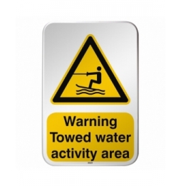 Znak bezpieczeństwa ISO – Ostrzeżenie przed strefą holowanianarciarzy wodnych, W/W045/EN488/RFLBD-400X600-1